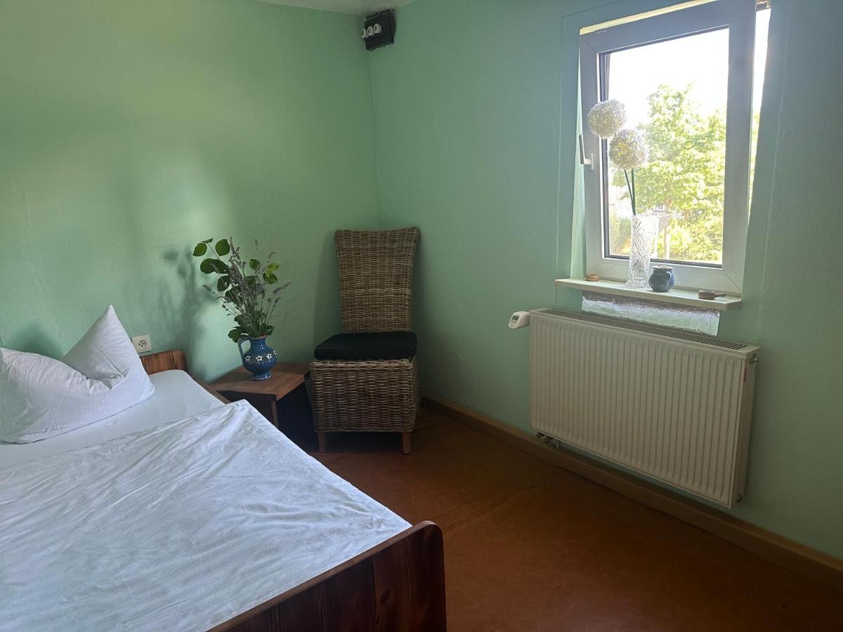 Monteurshaus Im Leipziger Suede Naehe A38 Villa Bagian luar foto